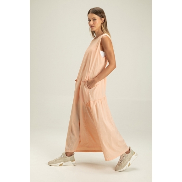 LIVE! Dresses & Skirts - LIVE! Activewrar Brazilian Brand Nylon Midi Dress‎ Peach Color Size Small NWT